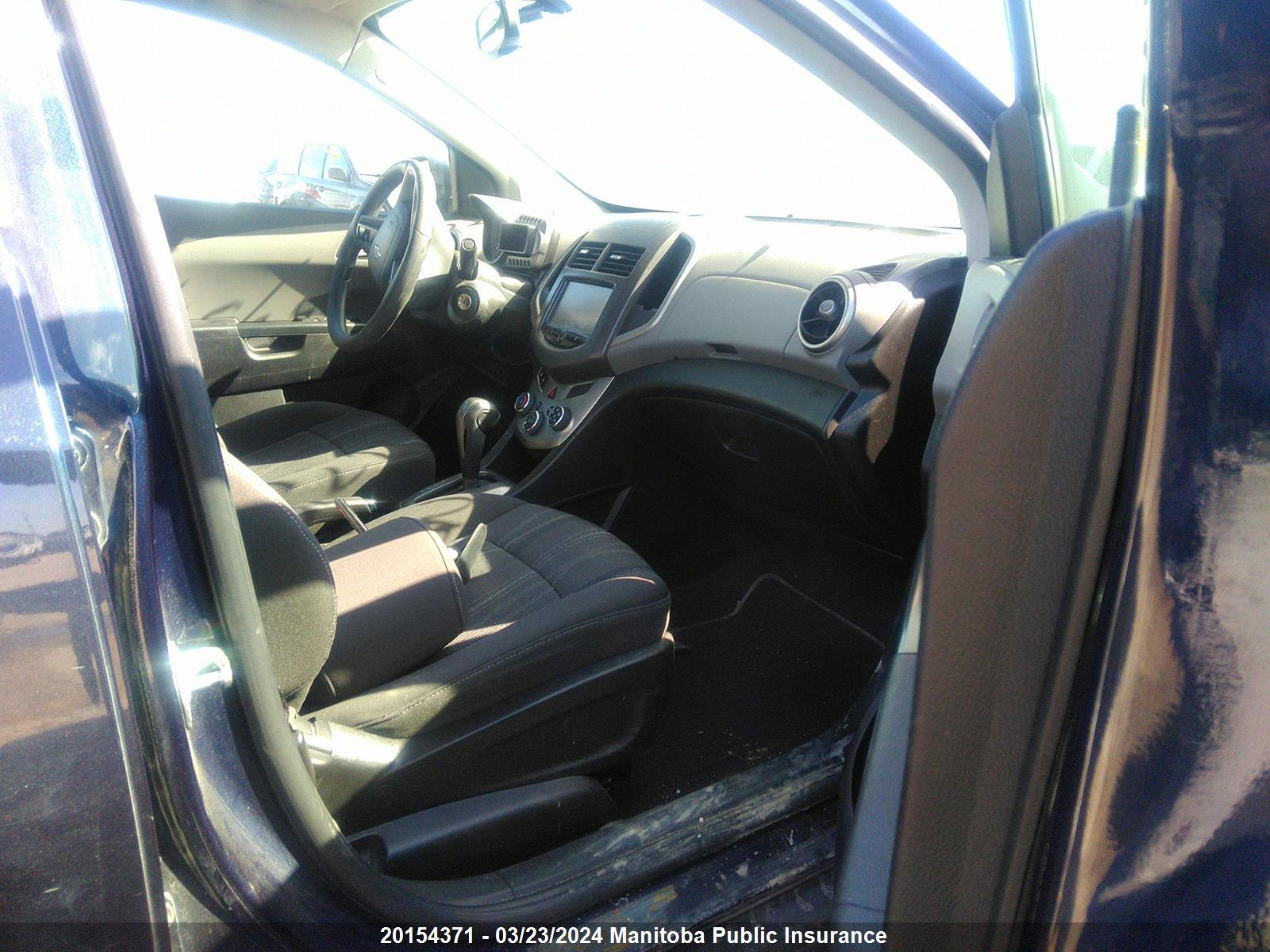 Photo 4 VIN: 1G1JC5SH0G4110652 - CHEVROLET SONIC 