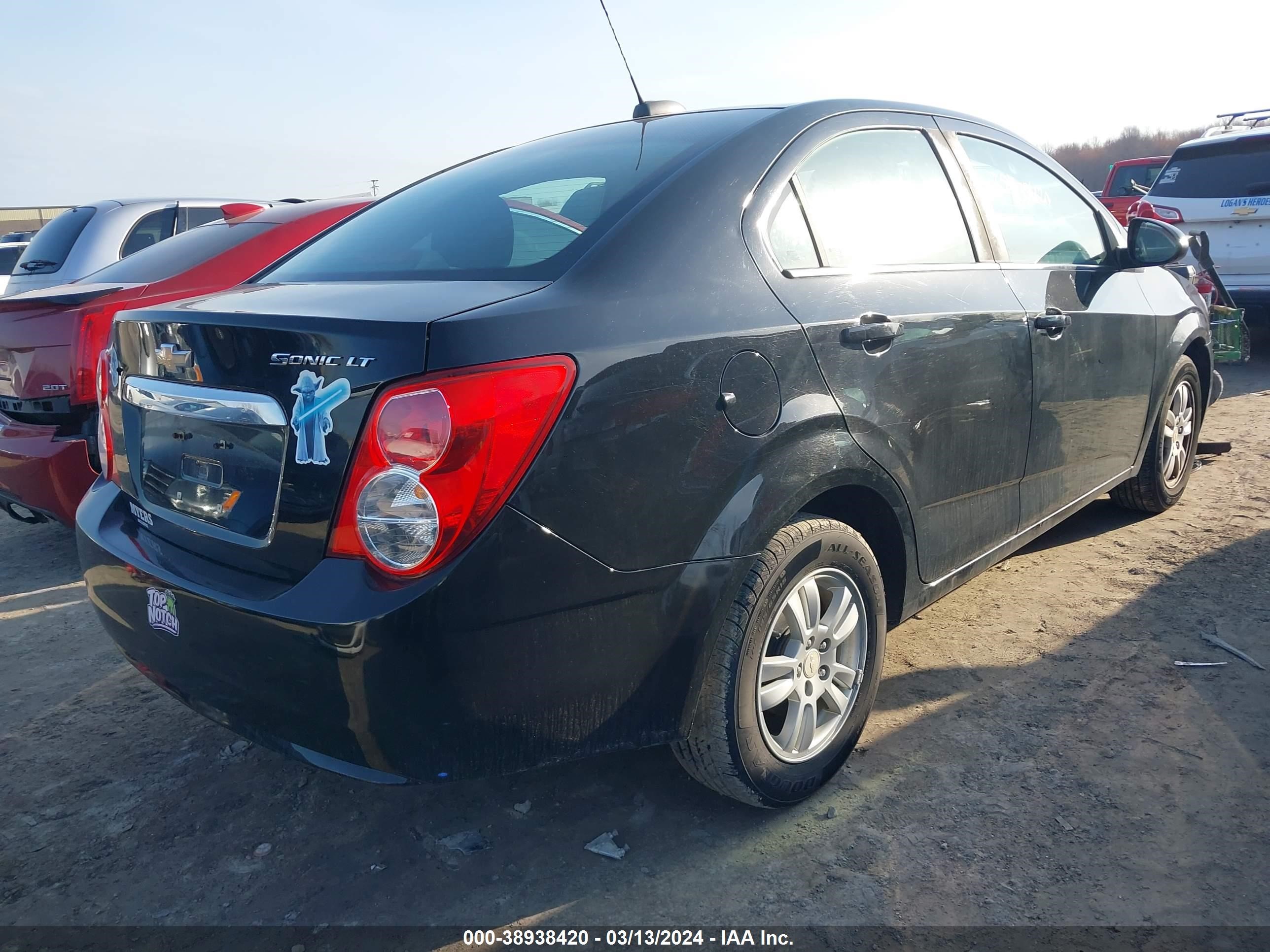 Photo 3 VIN: 1G1JC5SH0G4121599 - CHEVROLET SONIC 