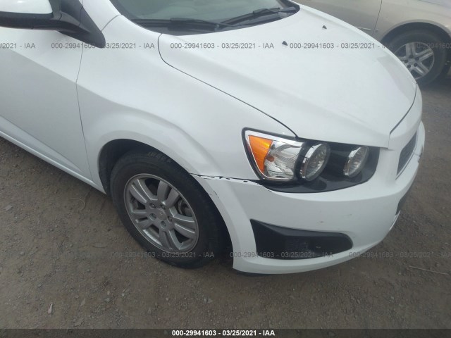 Photo 5 VIN: 1G1JC5SH0G4141478 - CHEVROLET SONIC 