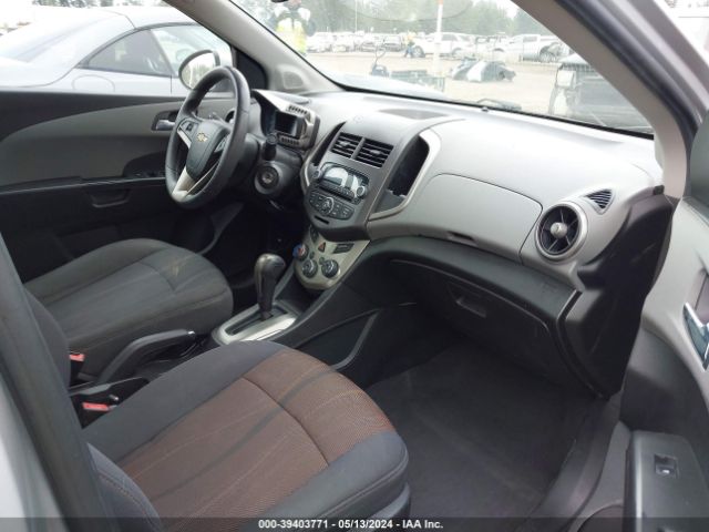 Photo 4 VIN: 1G1JC5SH1C4106720 - CHEVROLET SONIC 