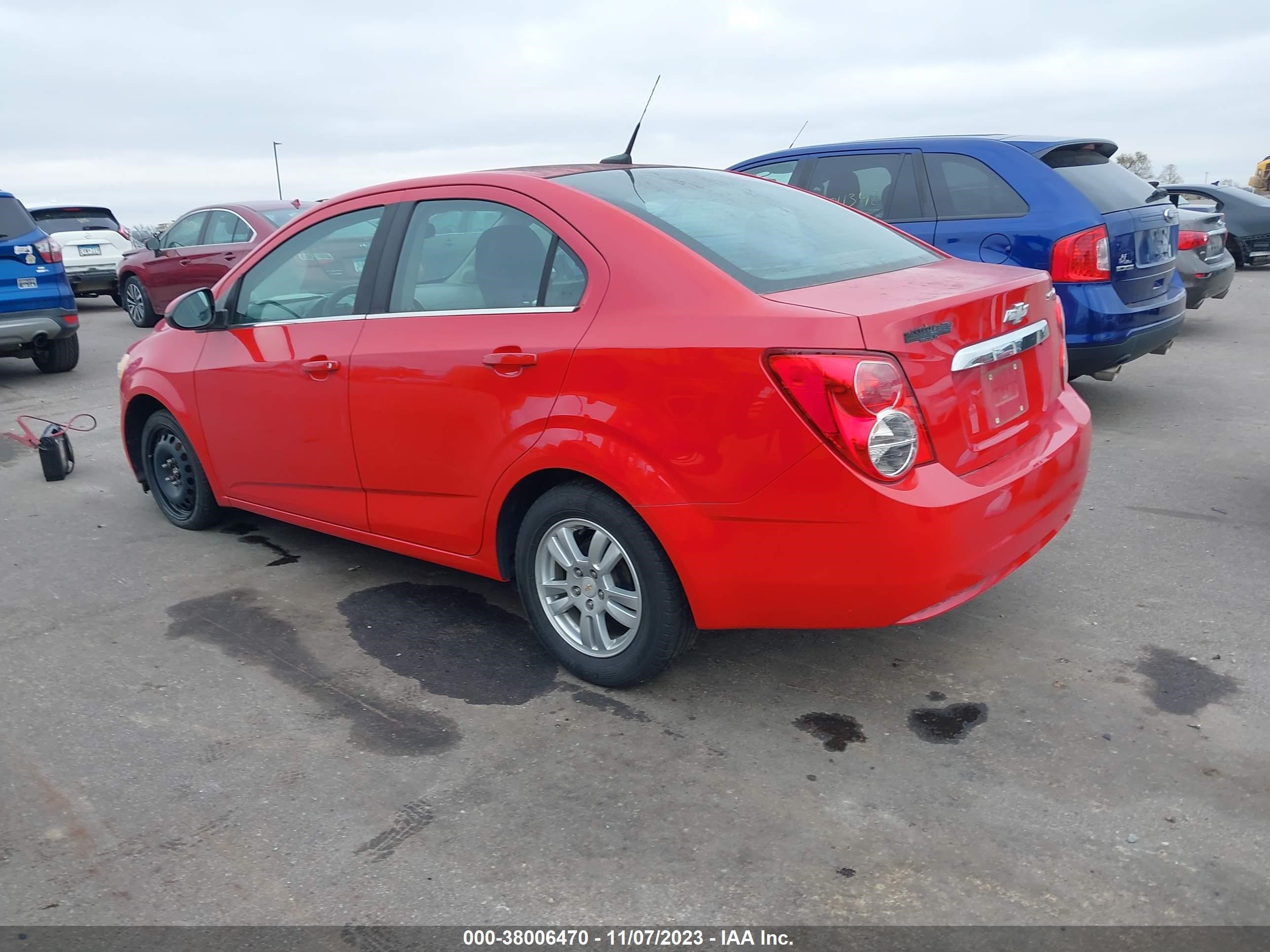 Photo 2 VIN: 1G1JC5SH1C4108662 - CHEVROLET SONIC 