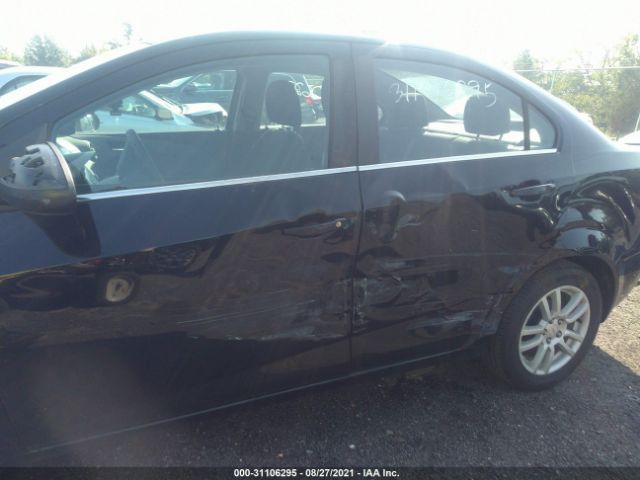 Photo 5 VIN: 1G1JC5SH1C4117104 - CHEVROLET SONIC 