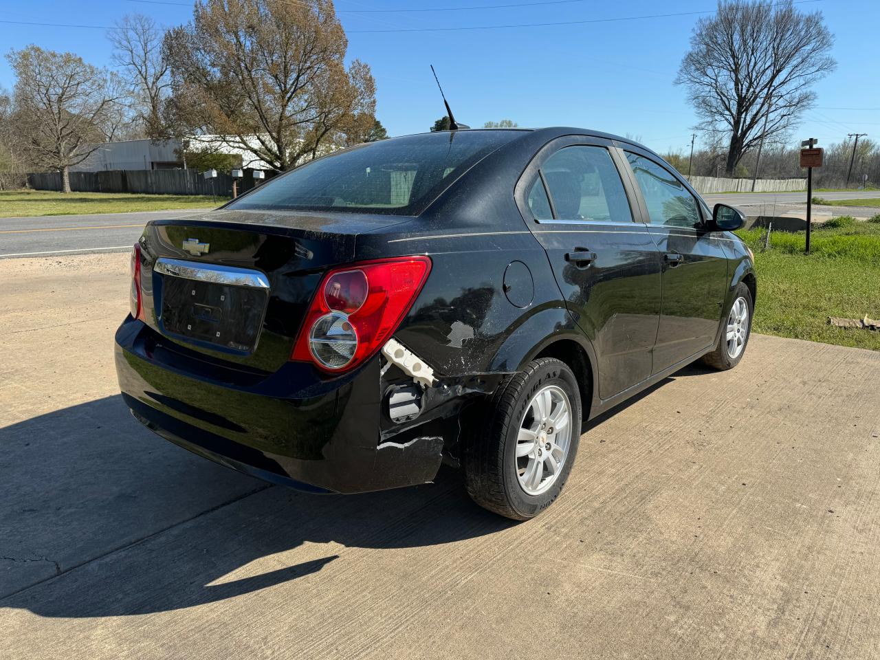 Photo 3 VIN: 1G1JC5SH1C4123954 - CHEVROLET SONIC 