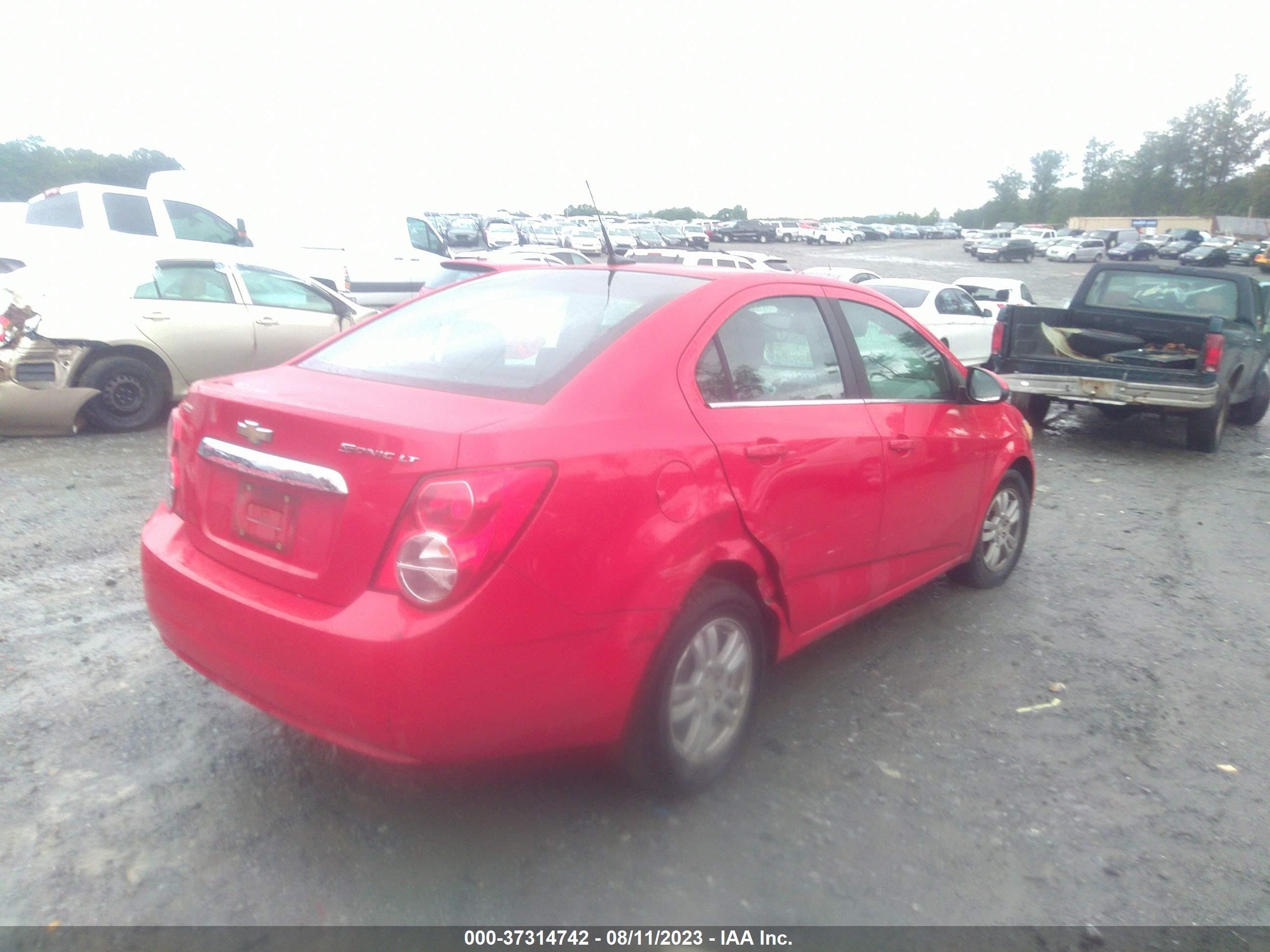 Photo 3 VIN: 1G1JC5SH1C4199402 - CHEVROLET SONIC 