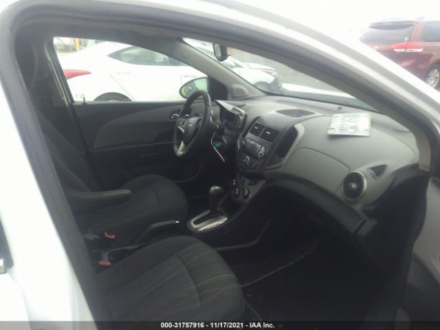 Photo 4 VIN: 1G1JC5SH1D4176560 - CHEVROLET SONIC 