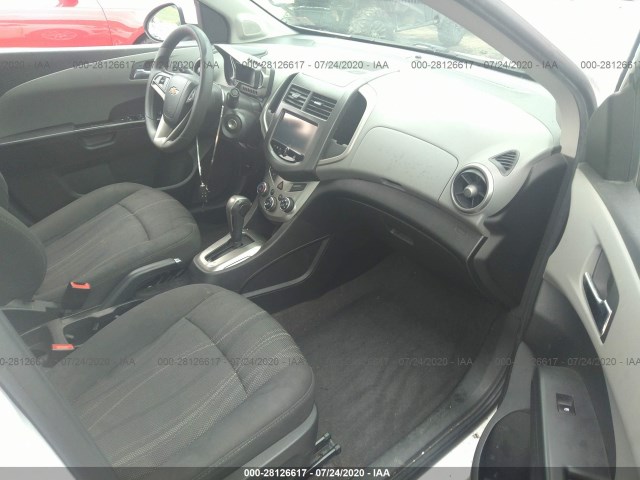 Photo 4 VIN: 1G1JC5SH1E4219151 - CHEVROLET SONIC 