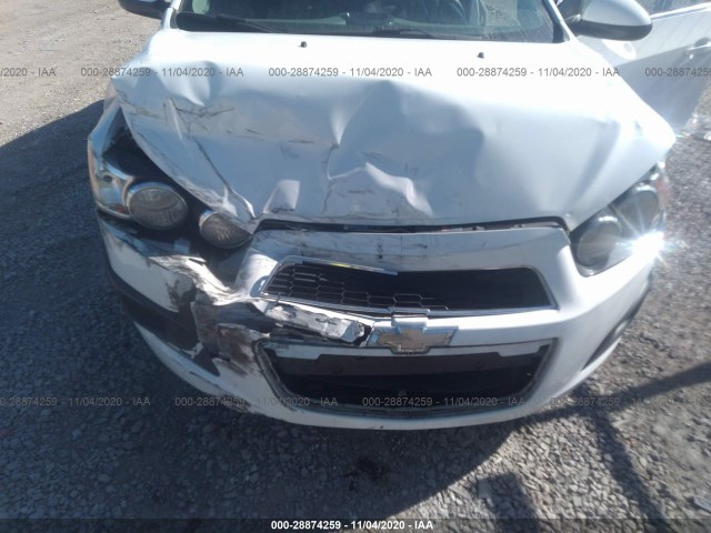 Photo 5 VIN: 1G1JC5SH1E4232188 - CHEVROLET SONIC 