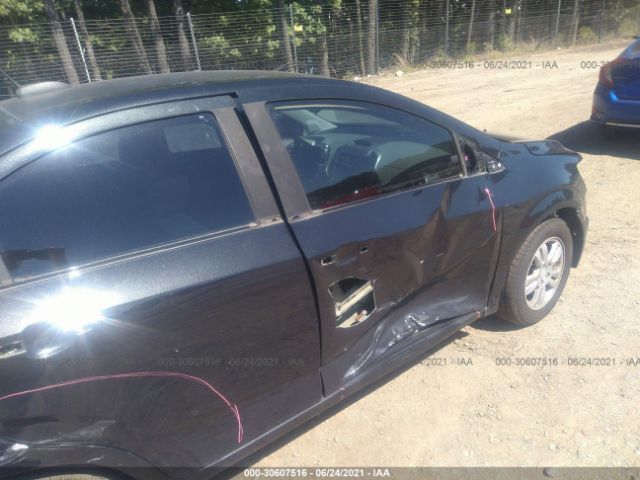 Photo 5 VIN: 1G1JC5SH1F4141584 - CHEVROLET SONIC 