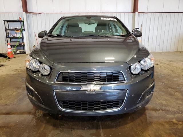 Photo 4 VIN: 1G1JC5SH1F4163682 - CHEVROLET SONIC LT 