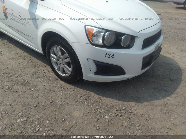 Photo 5 VIN: 1G1JC5SH1G4117531 - CHEVROLET SONIC 