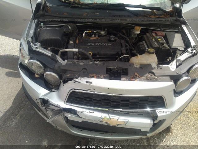 Photo 9 VIN: 1G1JC5SH1G4128920 - CHEVROLET SONIC 