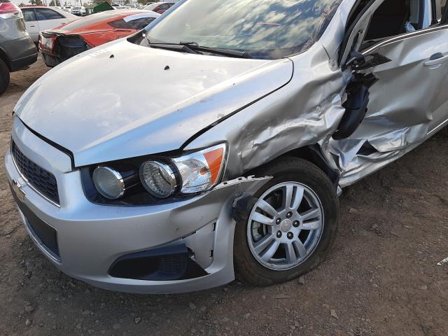 Photo 9 VIN: 1G1JC5SH1G4157253 - CHEVROLET SONIC LT 