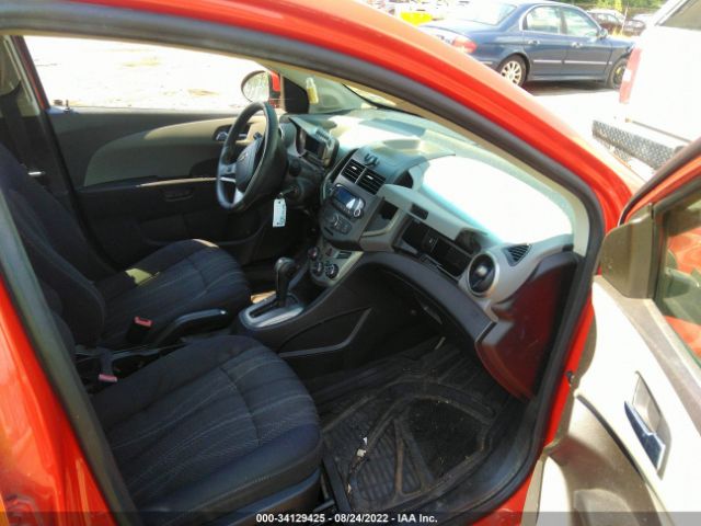 Photo 4 VIN: 1G1JC5SH2C4165369 - CHEVROLET SONIC 