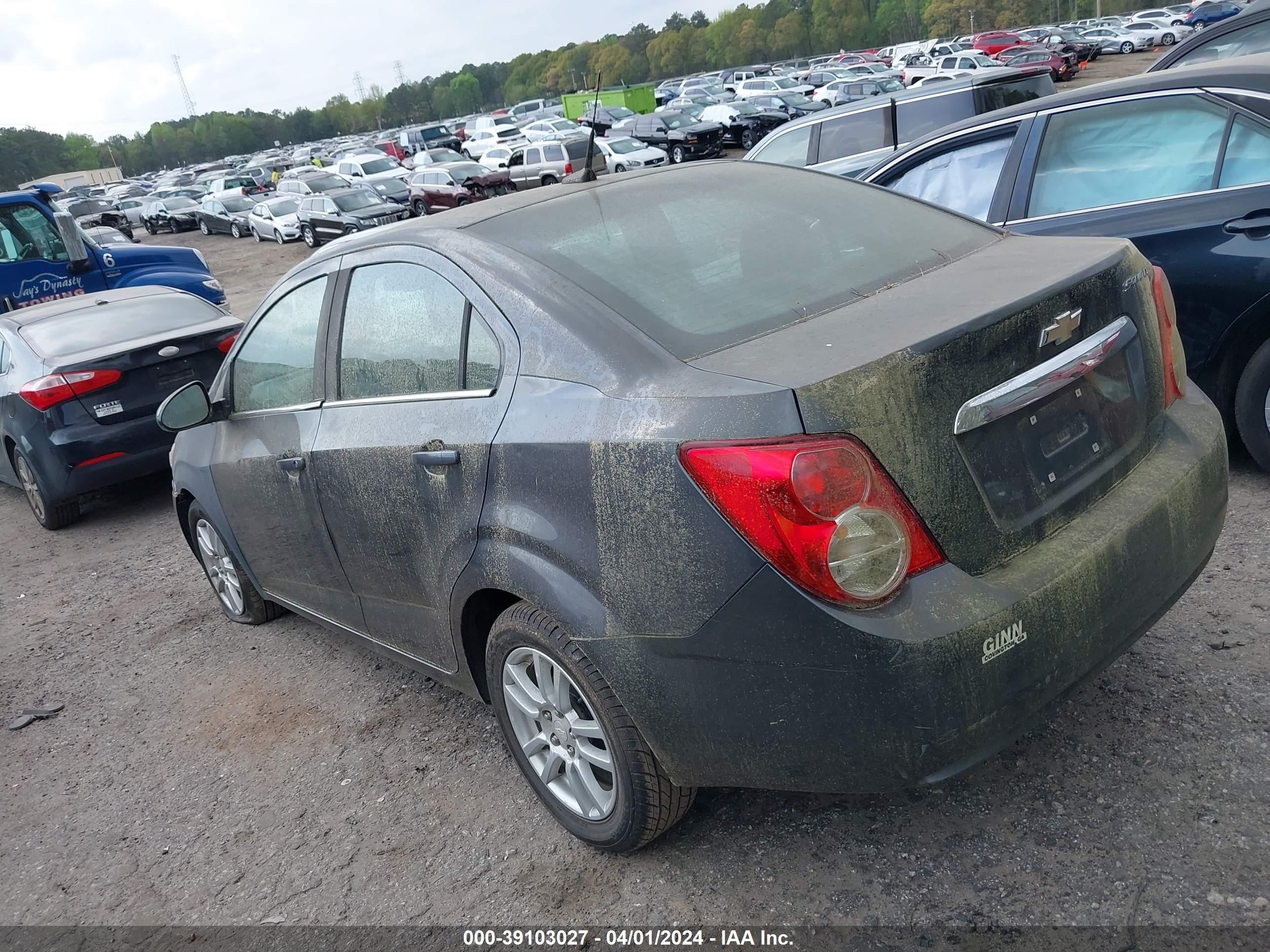 Photo 2 VIN: 1G1JC5SH2C4222119 - CHEVROLET SONIC 