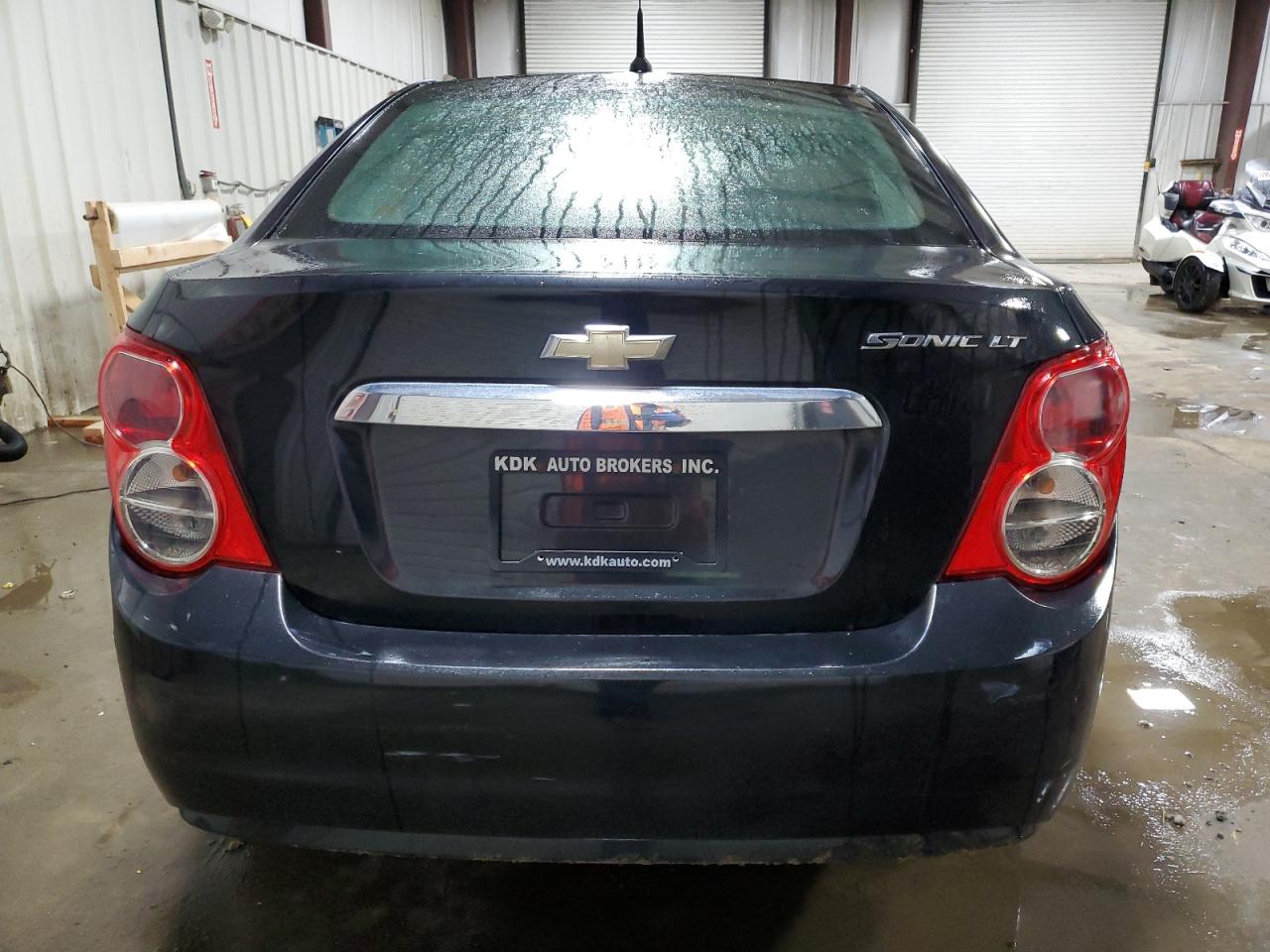 Photo 5 VIN: 1G1JC5SH2D4103195 - CHEVROLET SONIC 