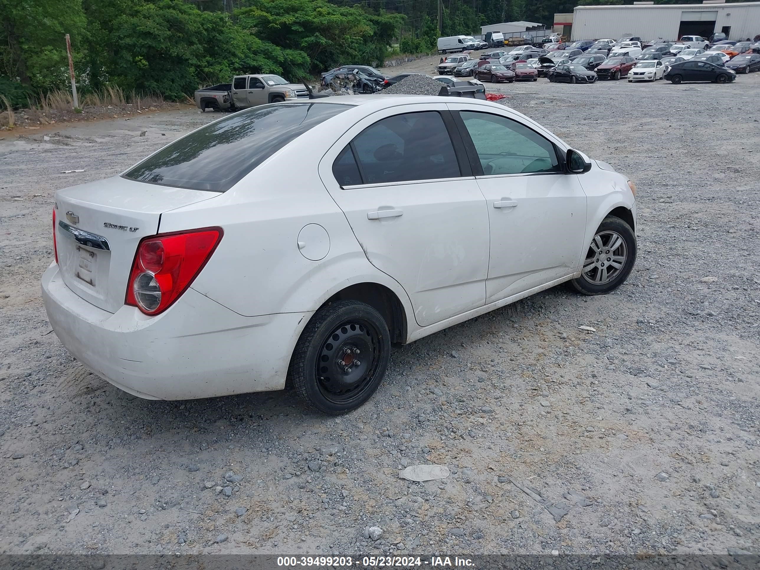 Photo 3 VIN: 1G1JC5SH2D4177281 - CHEVROLET SONIC 