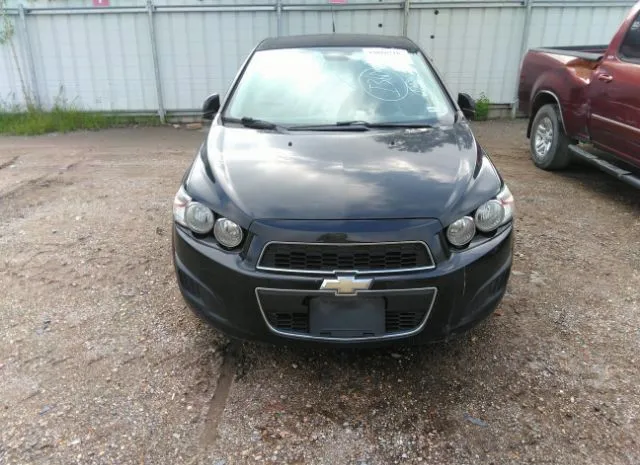 Photo 5 VIN: 1G1JC5SH2D4188409 - CHEVROLET SONIC 