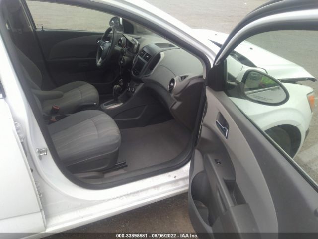 Photo 4 VIN: 1G1JC5SH2D4243893 - CHEVROLET SONIC 