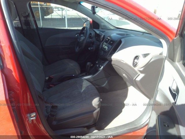 Photo 4 VIN: 1G1JC5SH2E4124212 - CHEVROLET SONIC 