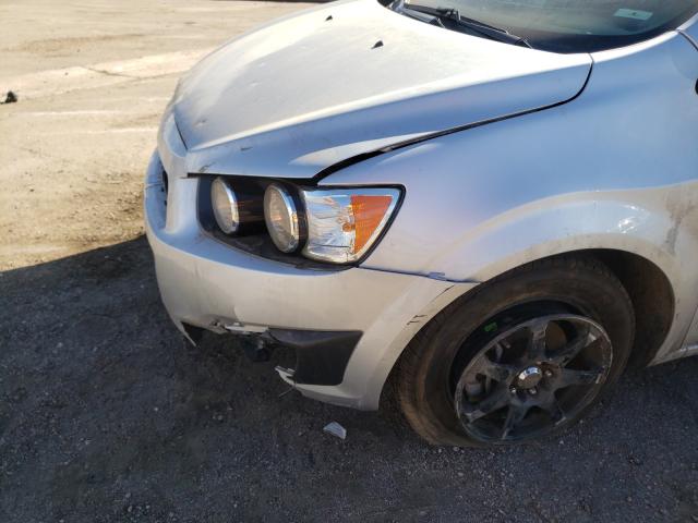 Photo 8 VIN: 1G1JC5SH2F4109369 - CHEVROLET SONIC LT 