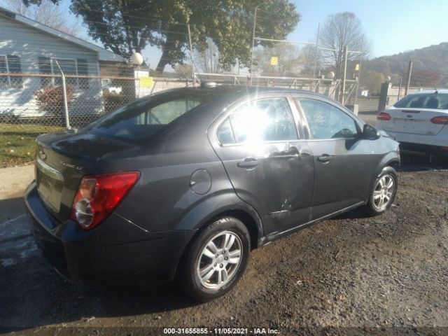 Photo 3 VIN: 1G1JC5SH2F4208645 - CHEVROLET SONIC 