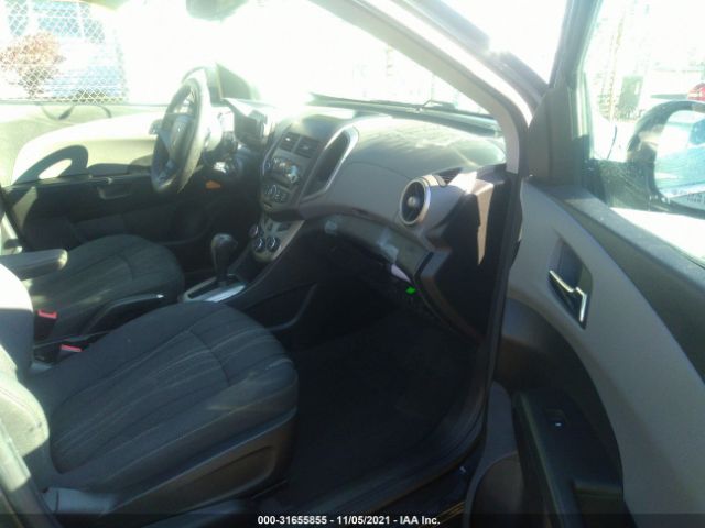 Photo 4 VIN: 1G1JC5SH2F4208645 - CHEVROLET SONIC 