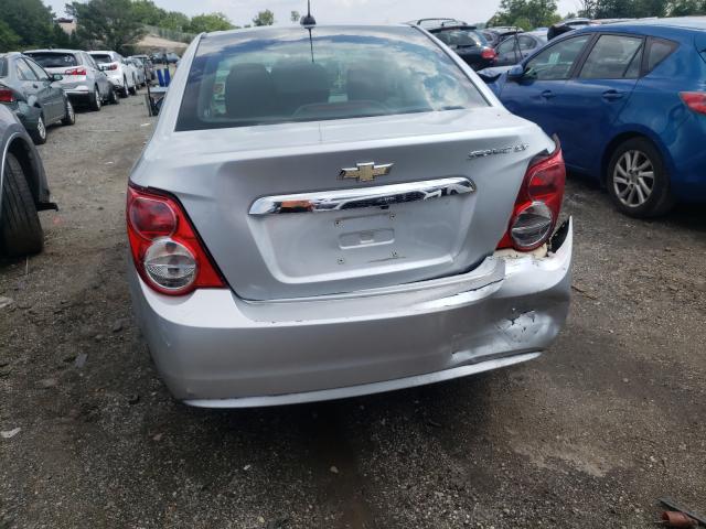 Photo 8 VIN: 1G1JC5SH2G4155849 - CHEVROLET SONIC LT 