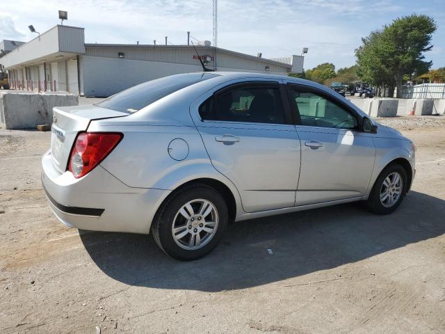 Photo 2 VIN: 1G1JC5SH3C4142957 - CHEVROLET SONIC LT 