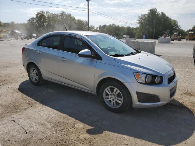 Photo 3 VIN: 1G1JC5SH3C4142957 - CHEVROLET SONIC LT 