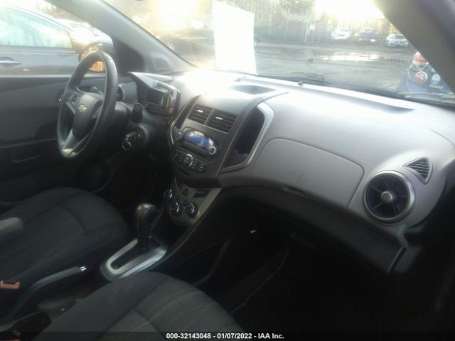 Photo 4 VIN: 1G1JC5SH3C4215499 - CHEVROLET SONIC 