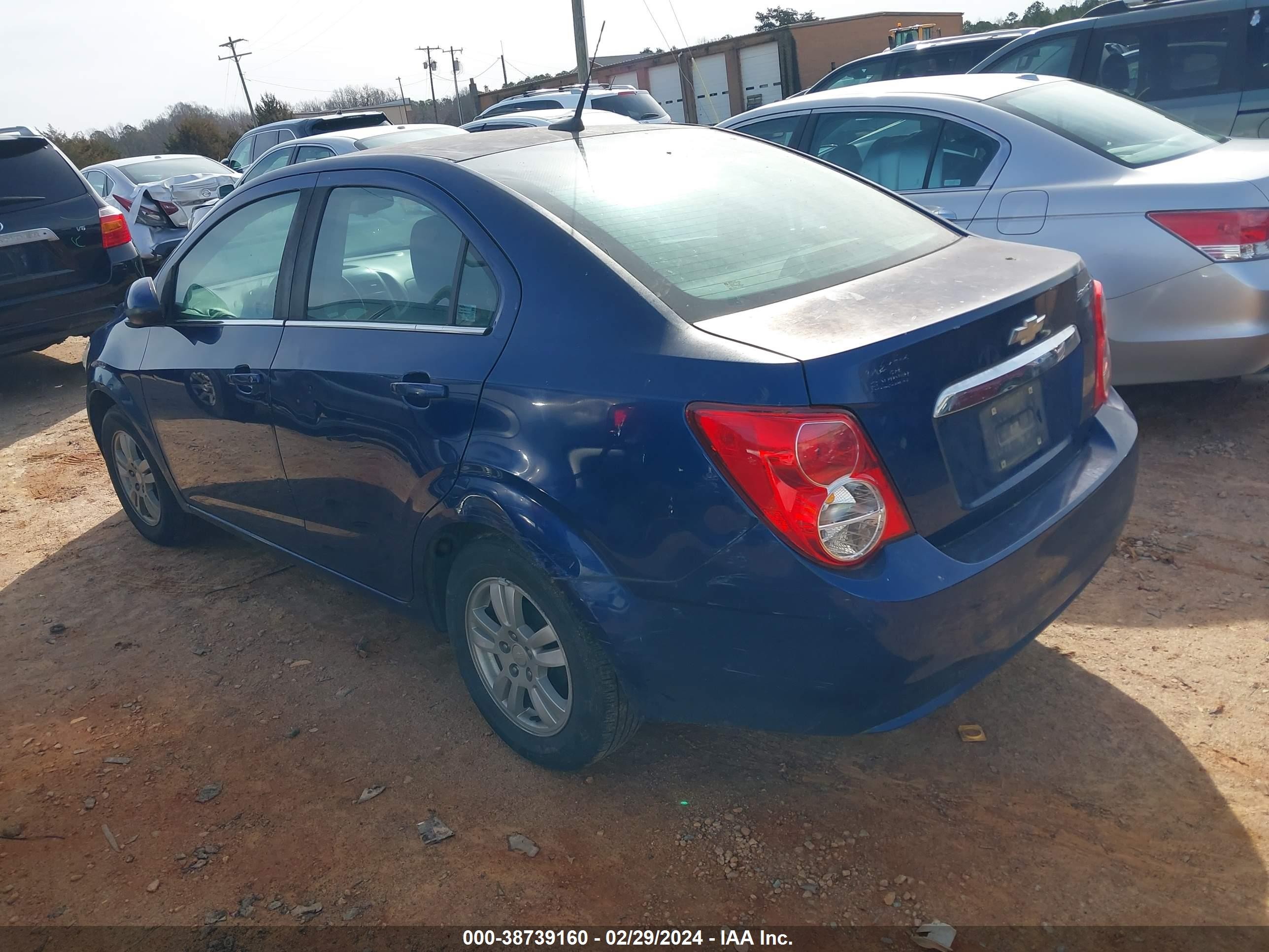 Photo 2 VIN: 1G1JC5SH3D4209509 - CHEVROLET SONIC 