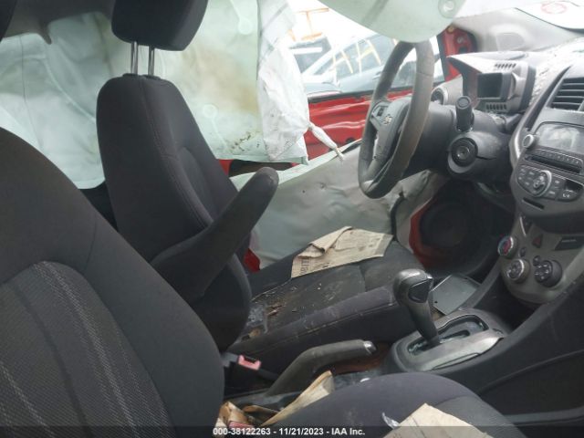 Photo 4 VIN: 1G1JC5SH3D4223734 - CHEVROLET SONIC 