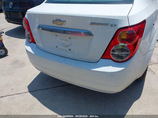 Photo 5 VIN: 1G1JC5SH3E4163133 - CHEVROLET SONIC 