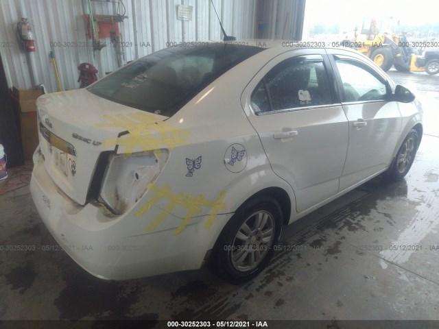 Photo 3 VIN: 1G1JC5SH3E4237490 - CHEVROLET SONIC 