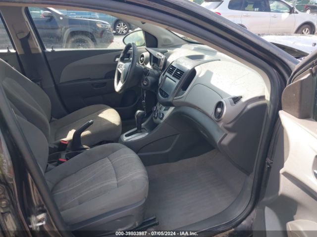 Photo 4 VIN: 1G1JC5SH3F4141263 - CHEVROLET SONIC 