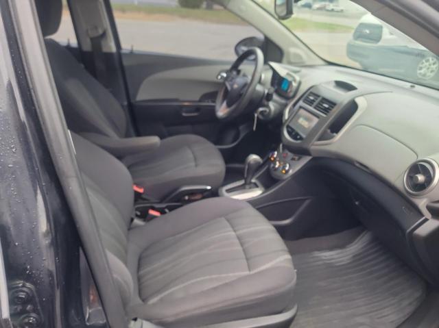 Photo 4 VIN: 1G1JC5SH3F4143451 - CHEVROLET SONIC LT 