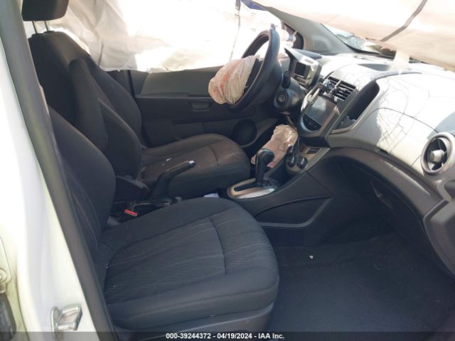 Photo 4 VIN: 1G1JC5SH3G4112587 - CHEVROLET SONIC 