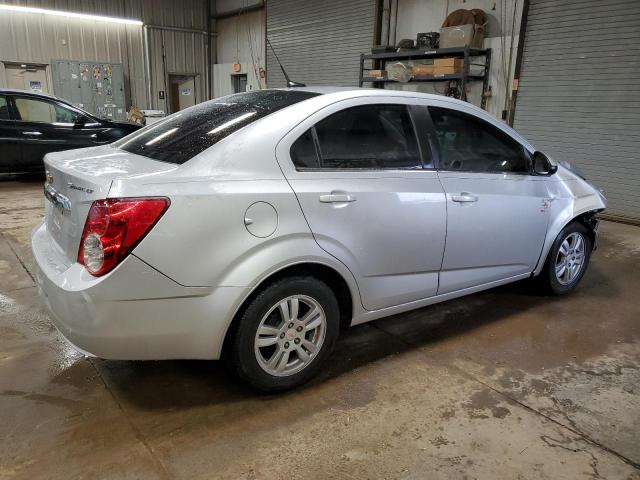 Photo 2 VIN: 1G1JC5SH4C4106677 - CHEVROLET SONIC LT 