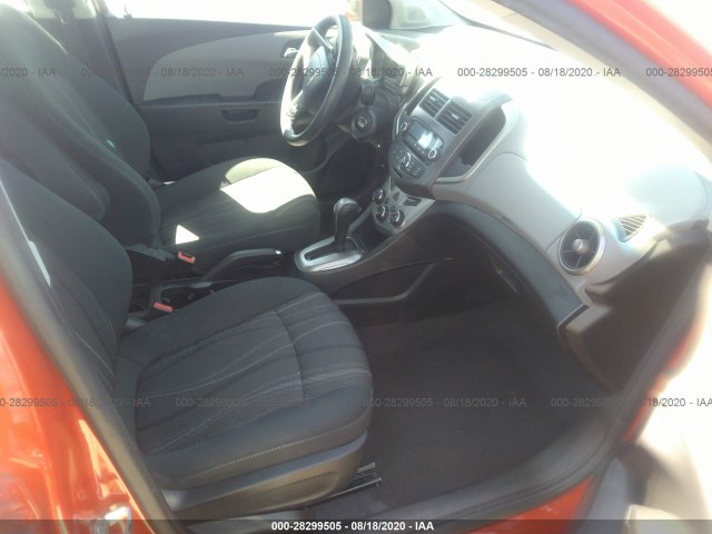 Photo 4 VIN: 1G1JC5SH4C4121227 - CHEVROLET SONIC 