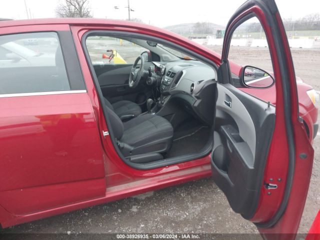 Photo 4 VIN: 1G1JC5SH4C4137606 - CHEVROLET SONIC 