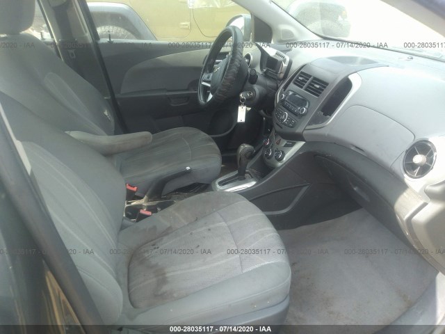 Photo 4 VIN: 1G1JC5SH4C4230349 - CHEVROLET SONIC 