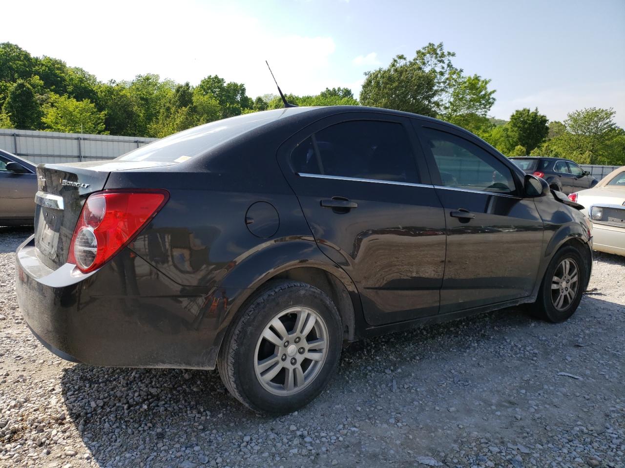 Photo 2 VIN: 1G1JC5SH4D4248660 - CHEVROLET SONIC 