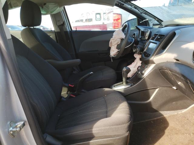 Photo 4 VIN: 1G1JC5SH4F4148738 - CHEVROLET SONIC LT 