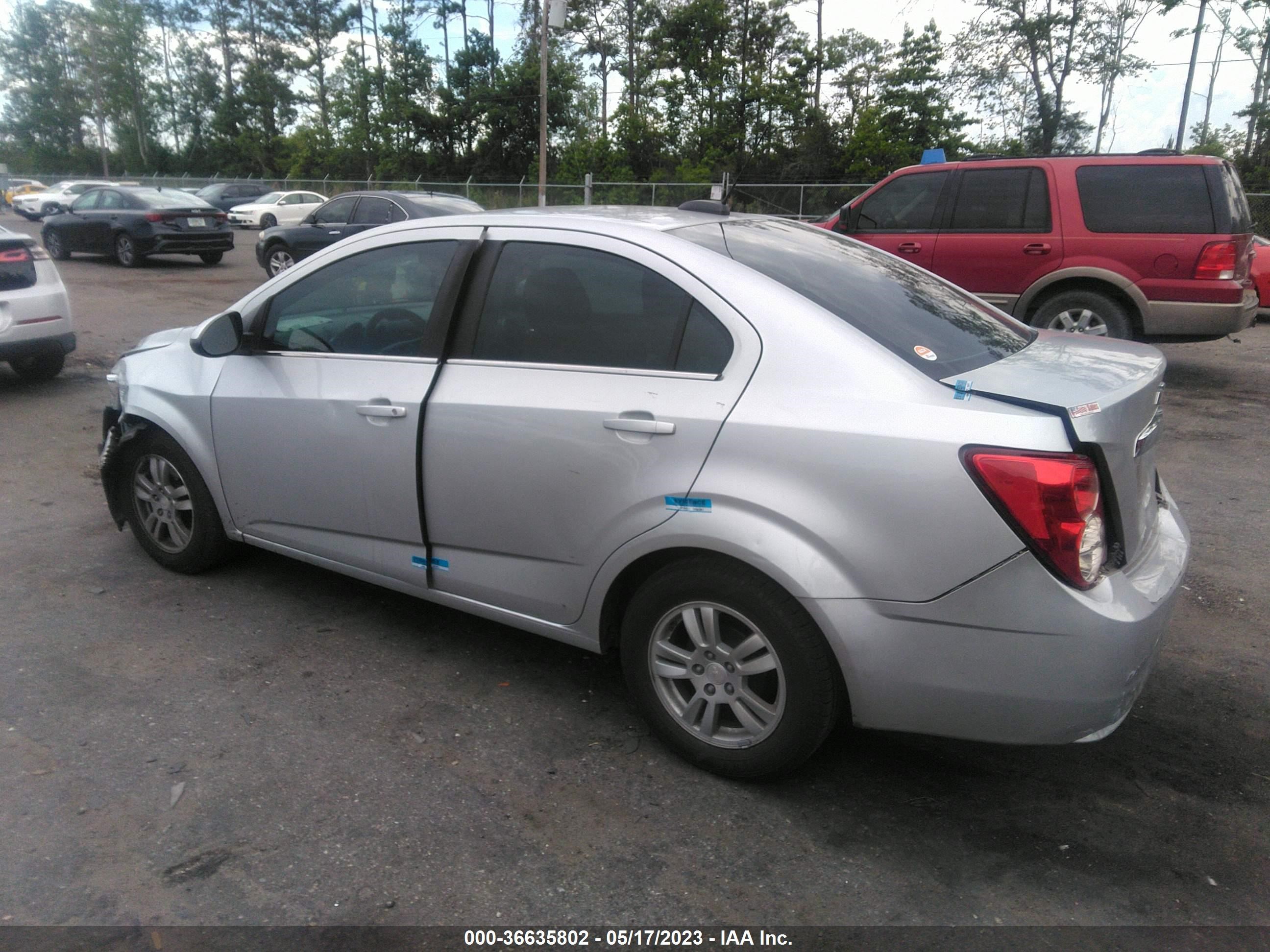 Photo 2 VIN: 1G1JC5SH4F4149601 - CHEVROLET SONIC 