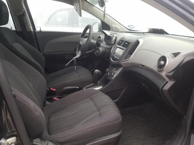 Photo 4 VIN: 1G1JC5SH4F4165104 - CHEVROLET SONIC LT 