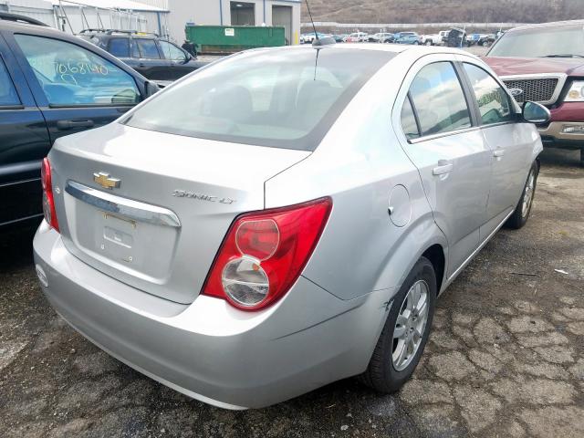 Photo 3 VIN: 1G1JC5SH4F4170061 - CHEVROLET SONIC LT 