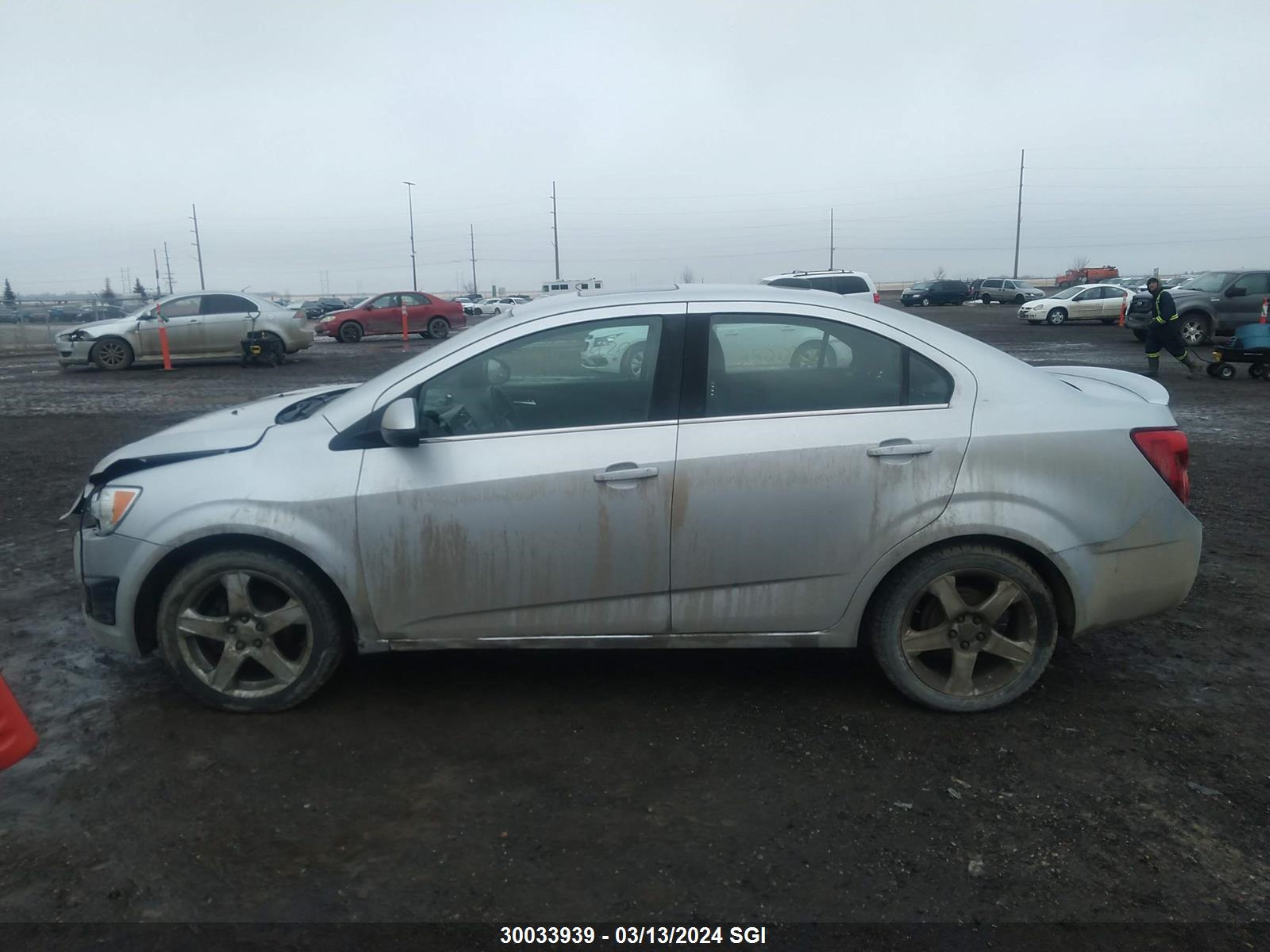 Photo 13 VIN: 1G1JC5SH4F4190505 - CHEVROLET SONIC 