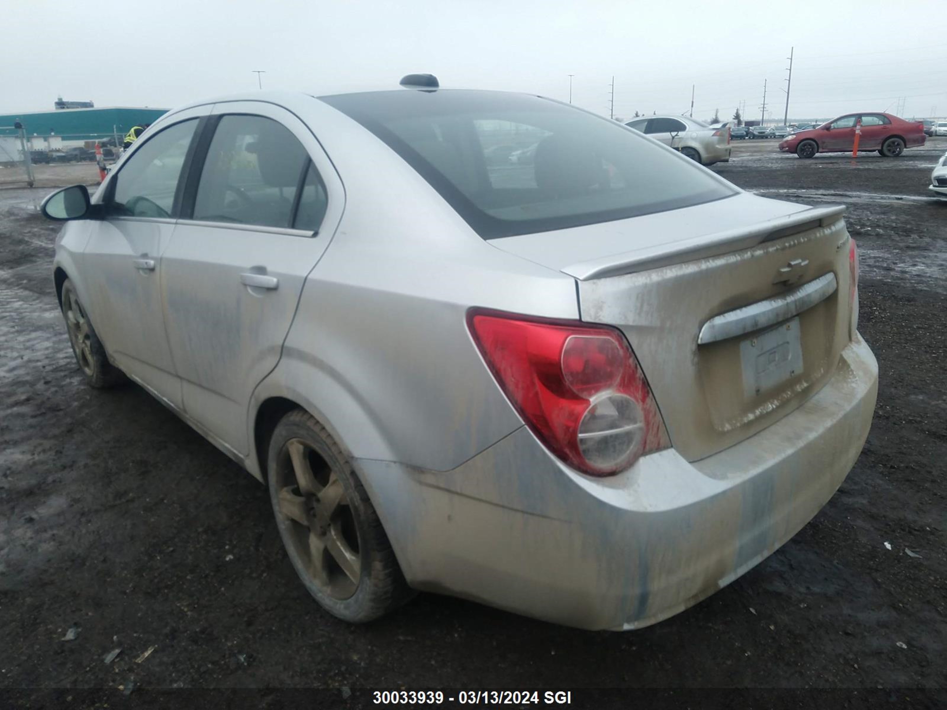 Photo 2 VIN: 1G1JC5SH4F4190505 - CHEVROLET SONIC 