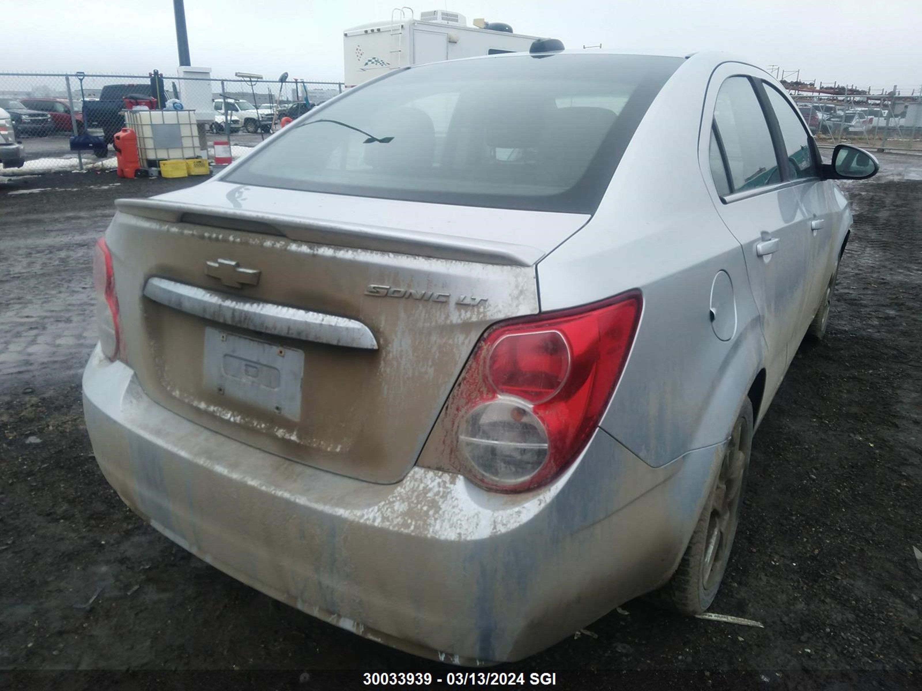 Photo 3 VIN: 1G1JC5SH4F4190505 - CHEVROLET SONIC 