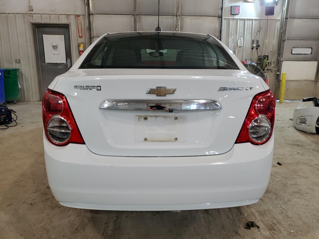 Photo 5 VIN: 1G1JC5SH4G4129690 - CHEVROLET SONIC 